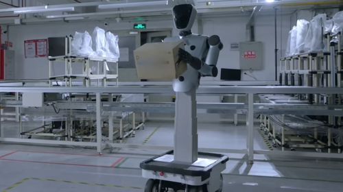 稚暉君 離職華為創(chuàng)業(yè)產(chǎn)品首秀,智元機器人 遠征 a1 發(fā)布