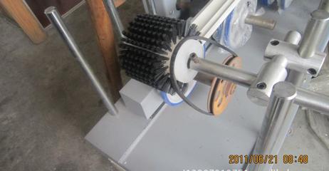【廠家直銷(xiāo)】包覆機(jī)除塵毛刷圖片_高清圖_細(xì)節(jié)圖-聯(lián)達(dá)機(jī)械(浙江) -
