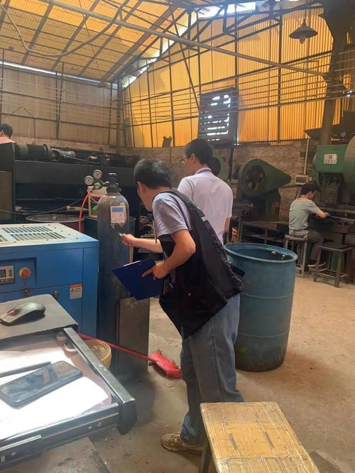 即場(chǎng)開(kāi)整改單 丹灶重拳出擊,聯(lián)合整治落后產(chǎn)能廠企